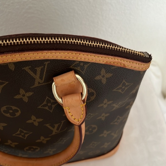 LV bag - Picture 4 of 13